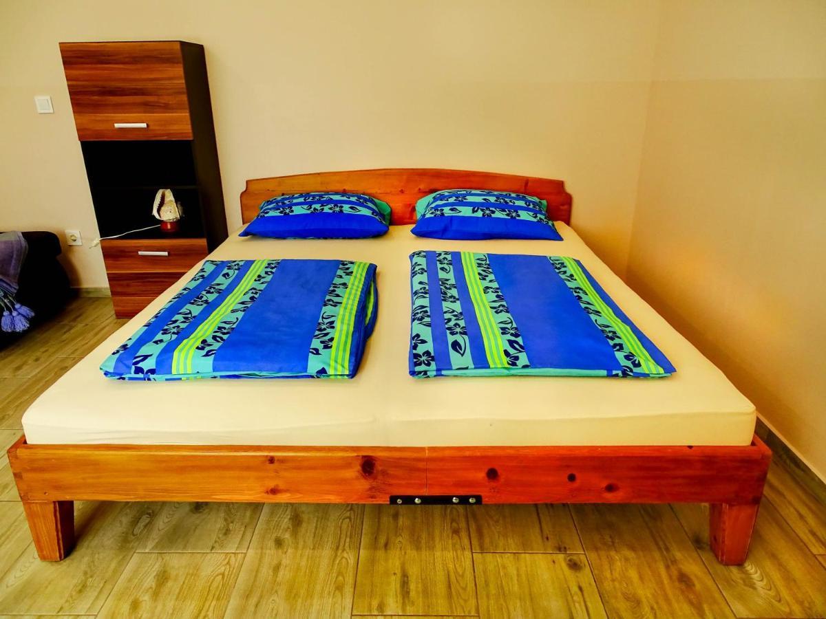 Eddy Apartman Eger Exteriér fotografie