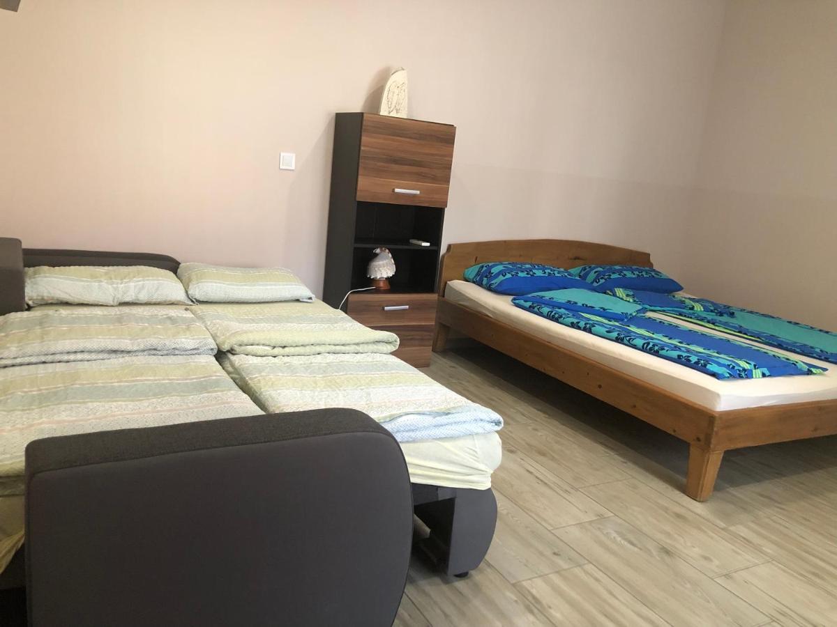 Eddy Apartman Eger Exteriér fotografie